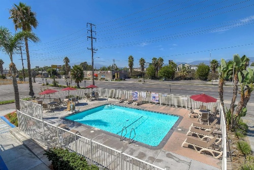 Motel 6-San Bernardino, CA - South image 1