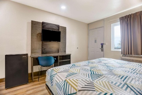 Motel 6-San Bernardino, CA - South image 35