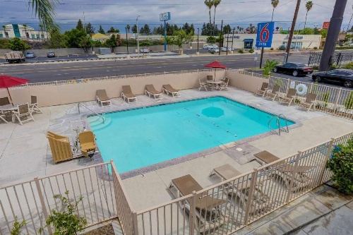 Motel 6-San Bernardino, CA - South image 43
